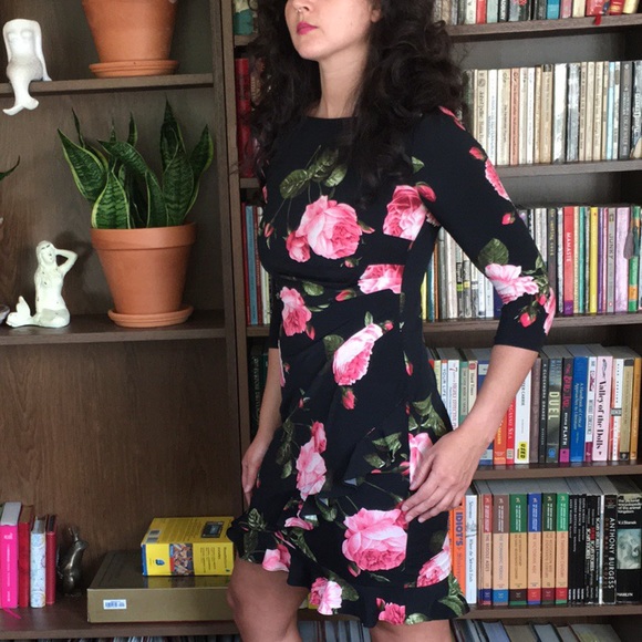 Muse Dresses & Skirts - Flirty 🌹Rose Garden🌸 Mini
